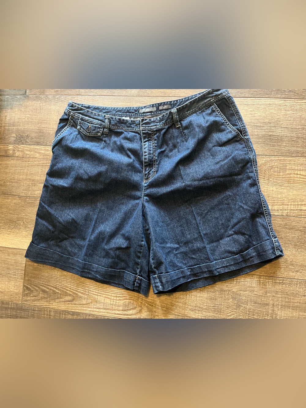 Liz Claiborne Sloane Dark Blue Denim Bermuda Shorts Rolled Cuff Button Pockets